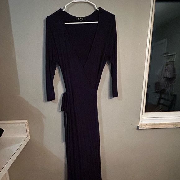 Lulu's 3/4 sleeve wrap maxi dress in Navy - Picture 4 of 4